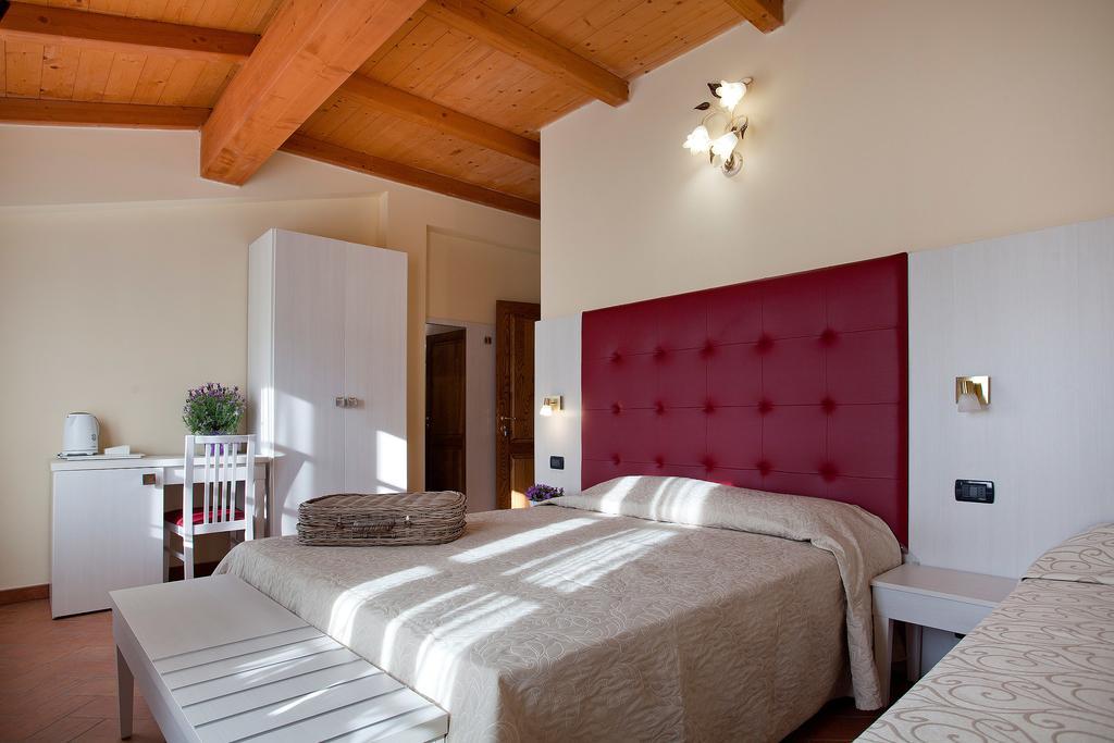 Tenuta San Giovanni Aparthotel 2*